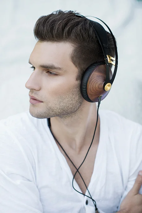 Наушники полноразмерные Meze Audio 99 CLASSICS Walnut Gold - рис.19