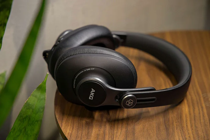 Наушники AKG K371BT - рис.1