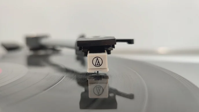 Проигрыватель винила Music Public Kingdom TT21AT Grey - рис.3