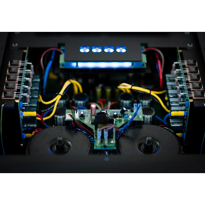 Интегральный усилитель Musical Fidelity NU-Vista 800.2 Black - рис.3