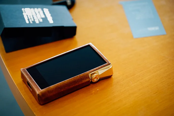 Плеер Astell&Kern SP1000M Gold - рис.12