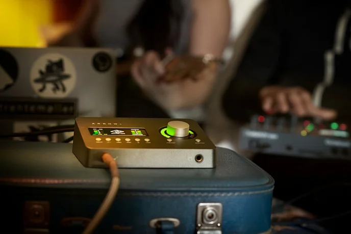 Аудиоинтерфейс Universal Audio Arrow - рис.6