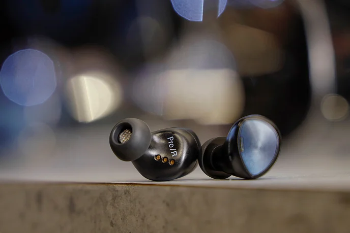 Беспроводные наушники Noble Audio Falcon Pro Blue - рис.3