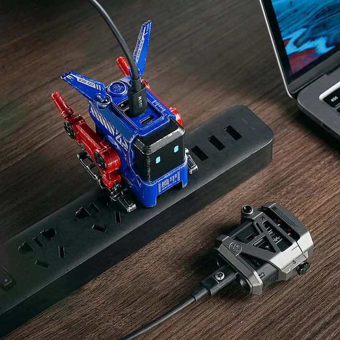 Сетевое зарядное устройство Gravastar Alpha65 War Damaged Blaze Blue - рис.5