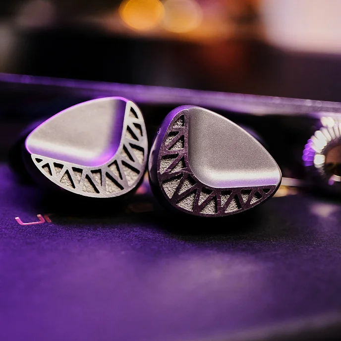 High End наушники Unique Melody Maven II Titanium - рис.6