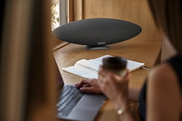 Беспроводная акустика Bowers & Wilkins Zeppelin Pro Edition Space Grey - рис.11