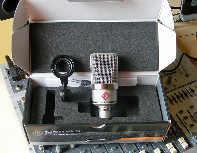 Микрофон студийный Neumann TLM 102 - рис.8