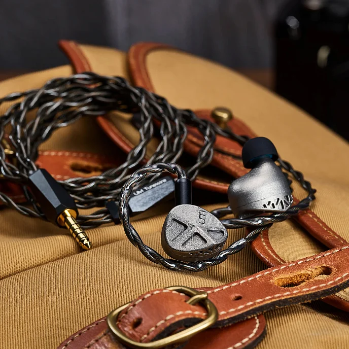 High End наушники Unique Melody Stardust Titanium - рис.7