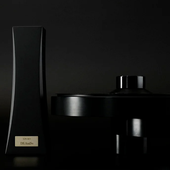 Инструмент для очистки DS Audio ION-001 Vinyl Ionizer Black - рис.2