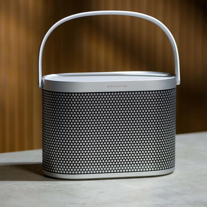 Портативная колонка Bang & Olufsen Beosound A5 Spaced Aluminium - рис.9