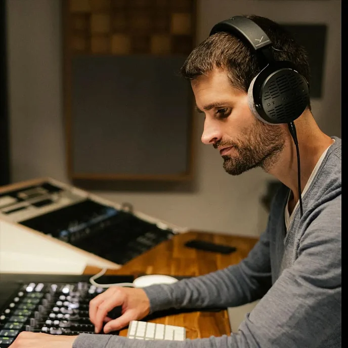 Наушники мониторные Beyerdynamic DT 900 PRO X - рис.12