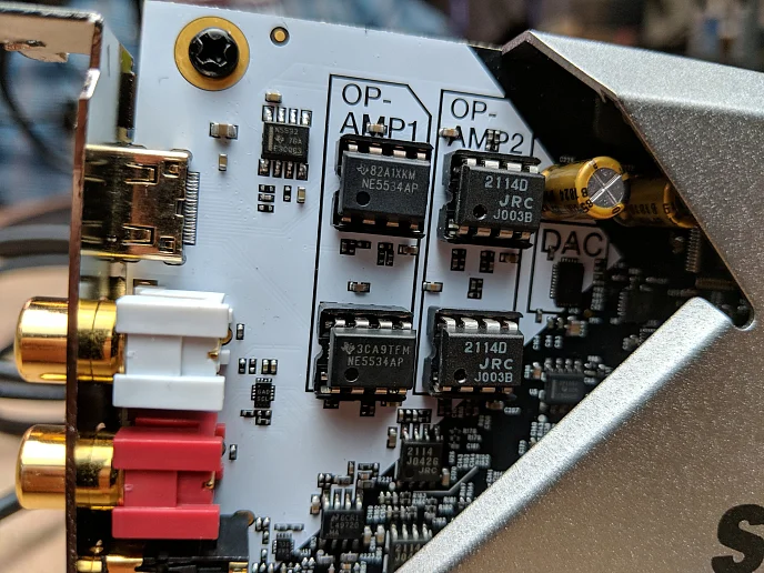 Внутренняя звуковая карта Creative Sound BlasterX AE-9 PCI-eX - рис.11