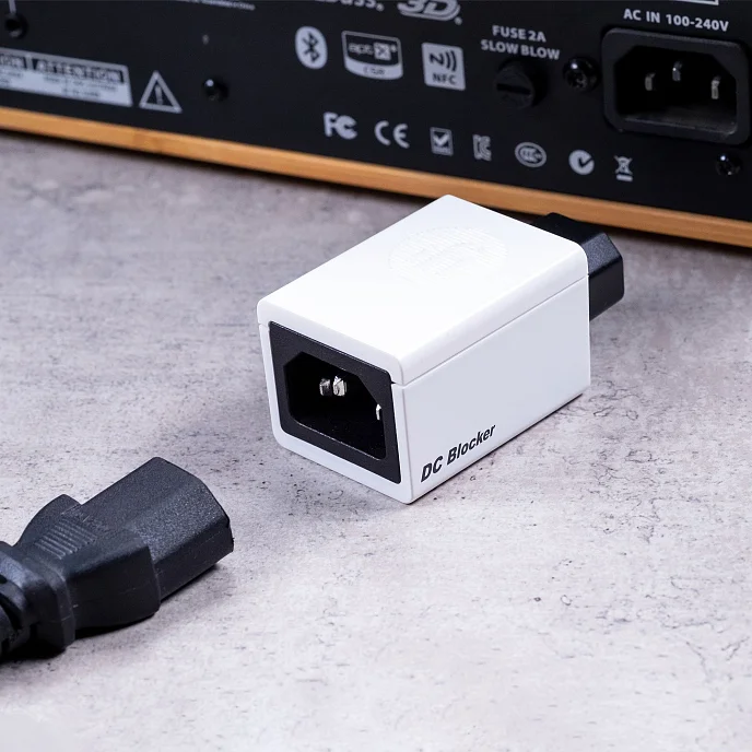 Сетевой фильтр iFi DC Blocker - рис.4