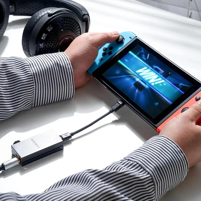 Усилитель для наушников с ЦАП Astell&Kern AK HB1 Shadow Black - рис.9