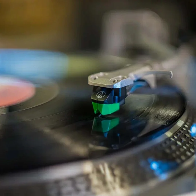 Проигрыватель винила Audio-Technica AT-LP120XUSB Silver - рис.22