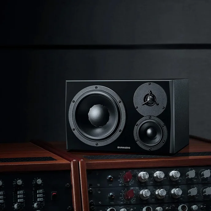 Студийный монитор Dynaudio LYD 48 Right Black - рис.4