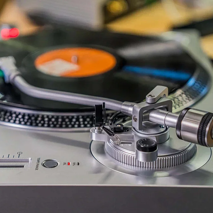 Проигрыватель винила Audio-Technica AT-LP120XUSB Silver - рис.19