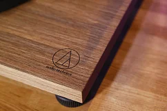 Проигрыватель винила Audio-Technica AT-LPW40WN