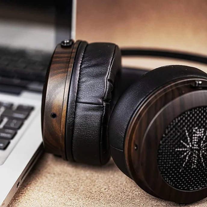 Наушники полноразмерные Kiwi Ears Altruva Black/Wood - рис.13