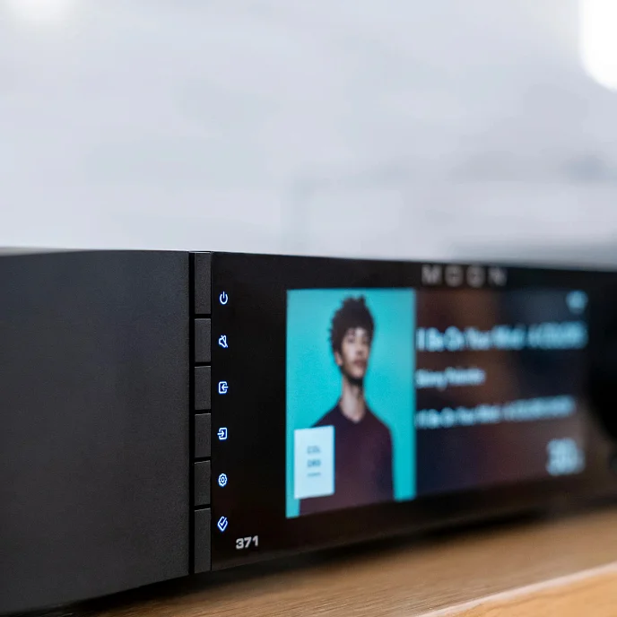 Интегральный усилитель Moon by Simaudio 371 Black - рис.8