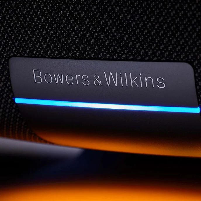 Беспроводная акустика Bowers & Wilkins Zeppelin McLaren Edition - рис.10