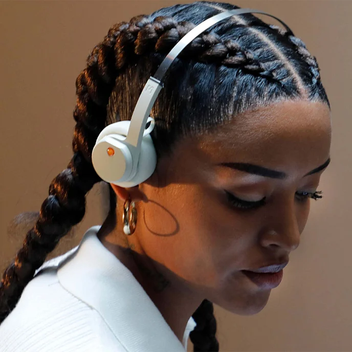 Беспроводные наушники Defunc Mondo Freestyle Greige - рис.5