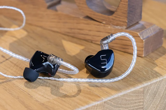 IEM наушники Unique Melody Merlin V2 Universal Black - рис.16