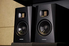 Студийный монитор ADAM AUDIO T5V