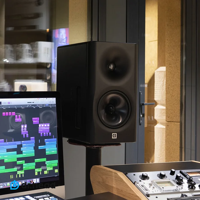 Студийный монитор Dutch & Dutch 8c-Studio Speaker black студийный монитор_УЦ0 - рис.16