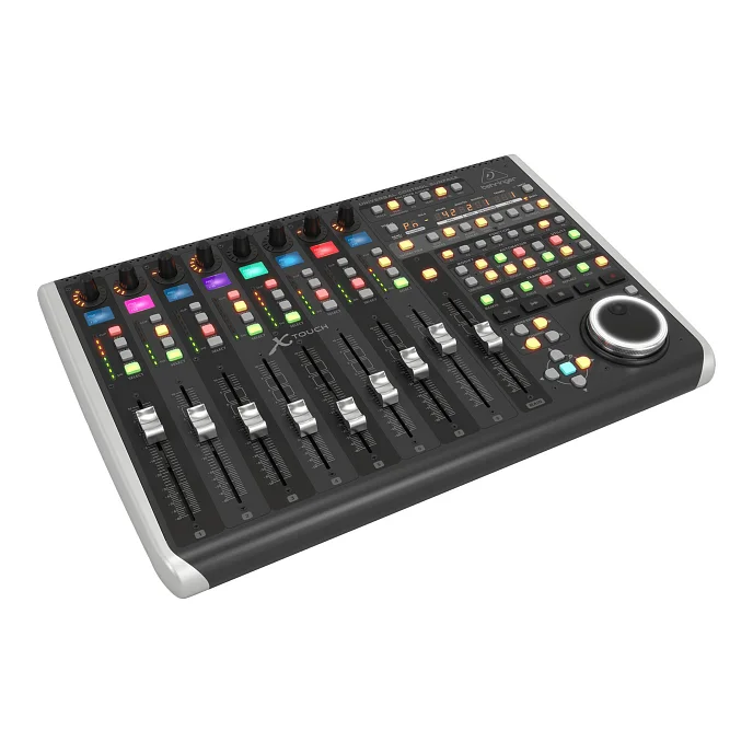 Контроллер Behringer X-Touch - рис.1