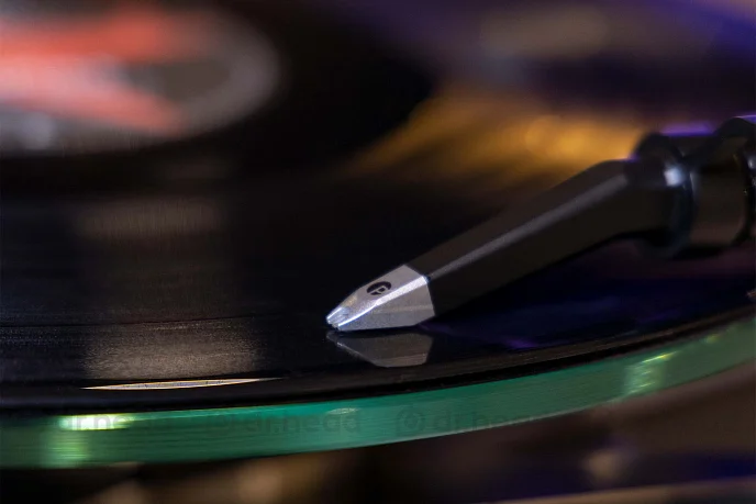 Проигрыватель винила Pro-Ject Metallica Pick it S2 C - рис.11