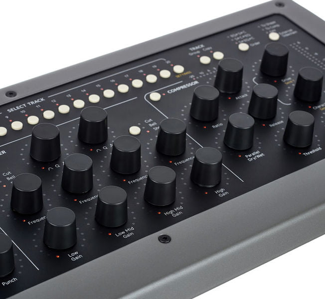 Контроллер Softube Console 1 MK2 black - рис.11