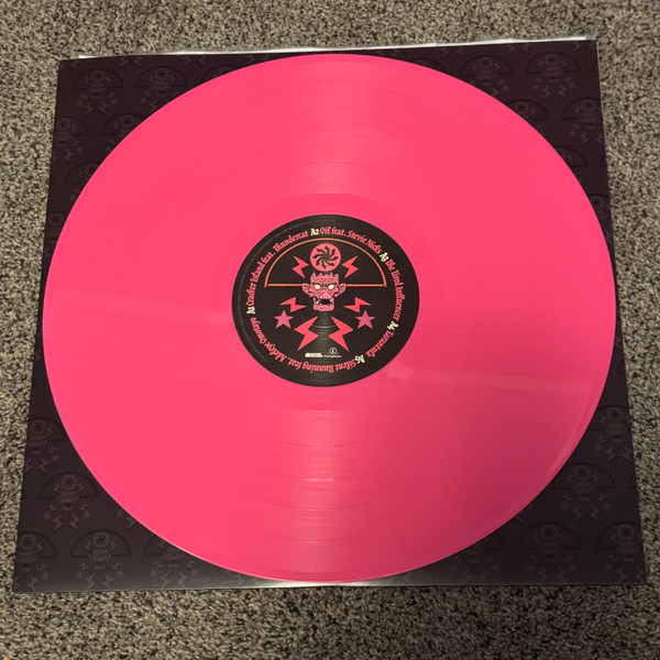 Виниловая пластинка Gorillaz – Cracker Island RSD2024 - Coloured Pink, Magenta - 2LP - рис.2