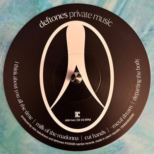 Виниловая пластинка Deftones – Private Music (Seaside Blue) LP - рис.6