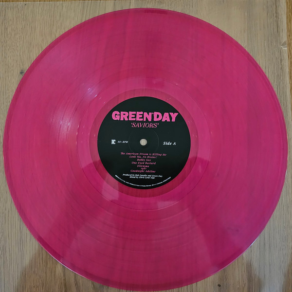 Виниловая пластинка Green Day – Saviors (Neon Pink) LP - рис.2