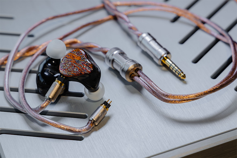 Кабели Effect Audio Horizon Series: медь, серебро и гибрид в одной линейке