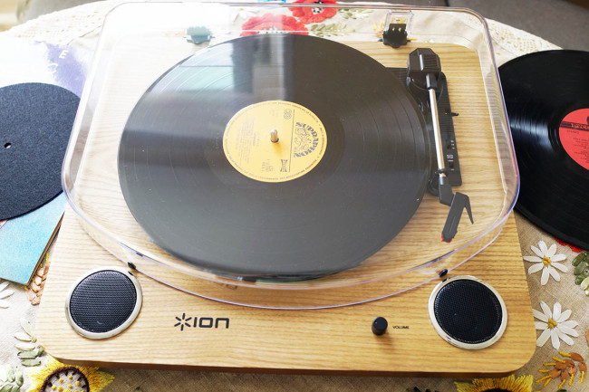 Проигрыватель винила Ion Audio Max LP Wood - рис.8