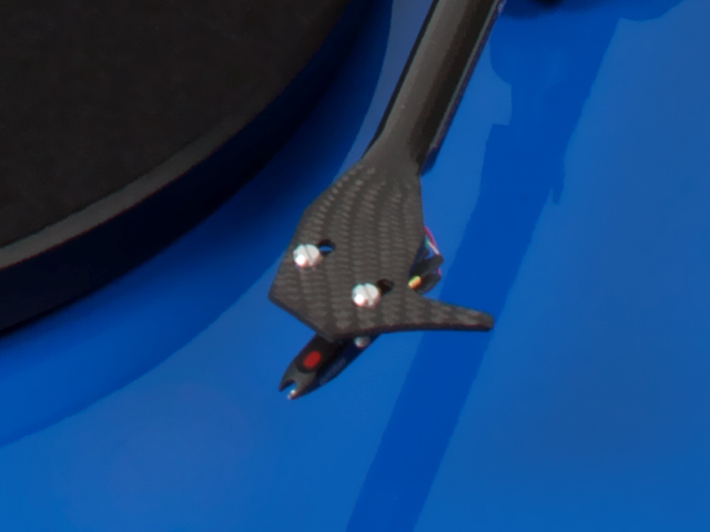 Проигрыватель винила Pro-Ject Debut Carbon DC 2M-Red Blue - рис.1
