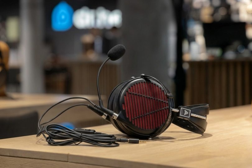 Audeze LCD-GX: обзор игровой гарнитуры, которая в первую очередь наушники