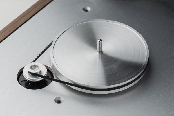 Проигрыватель винила Pro-Ject The Classic Evo Walnut - рис.1