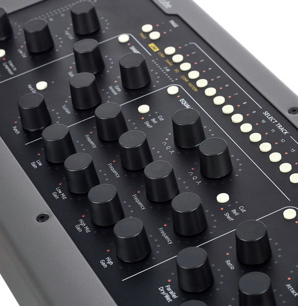 Контроллер Softube Console 1 MK2 black - рис.9