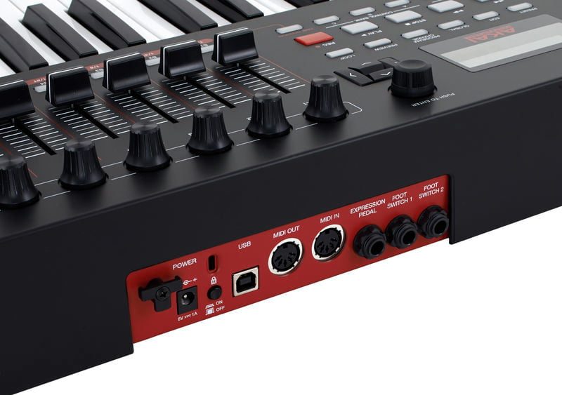 akai_professional_mpk261_usb11.jpg akai_professional_mpk261_usb11.jpg