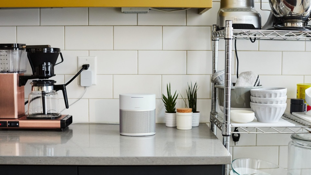 bose_home_speaker_300_lux_silver_07.jpg bose_home_speaker_300_lux_silver_07.jpg