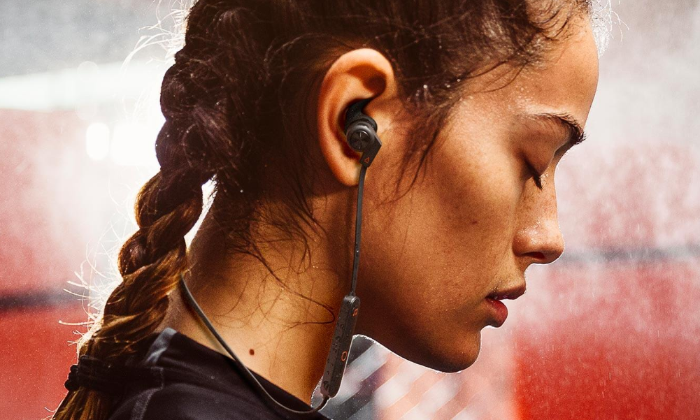 Creative Outlier One