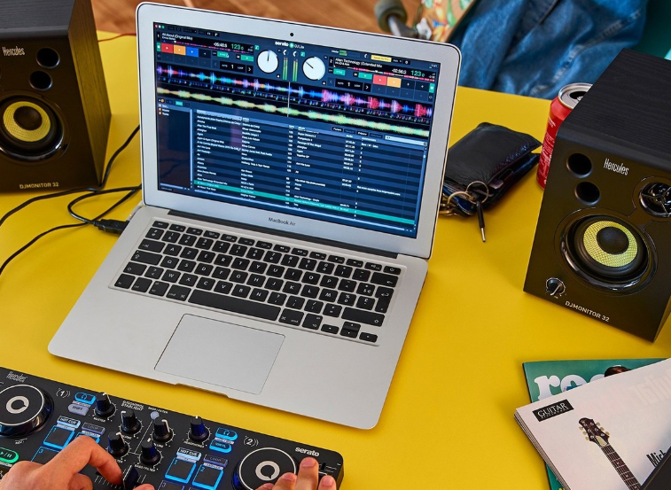 Hercules DJMonitor 32