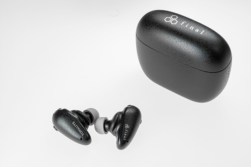 TWS-наушники Final Audio Tonalite Black (4).jpg
