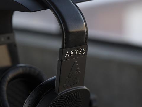 abyss_diana_closeup2_large.jpg