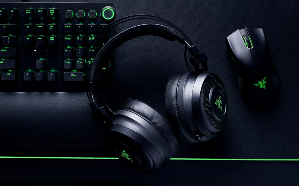 Девайсы новинки. Razer Nari Essential. Наушники рейзер Нари. Razer беспроводные наушники 2.4ГГЦ. Razer Nari Essential зеленые.