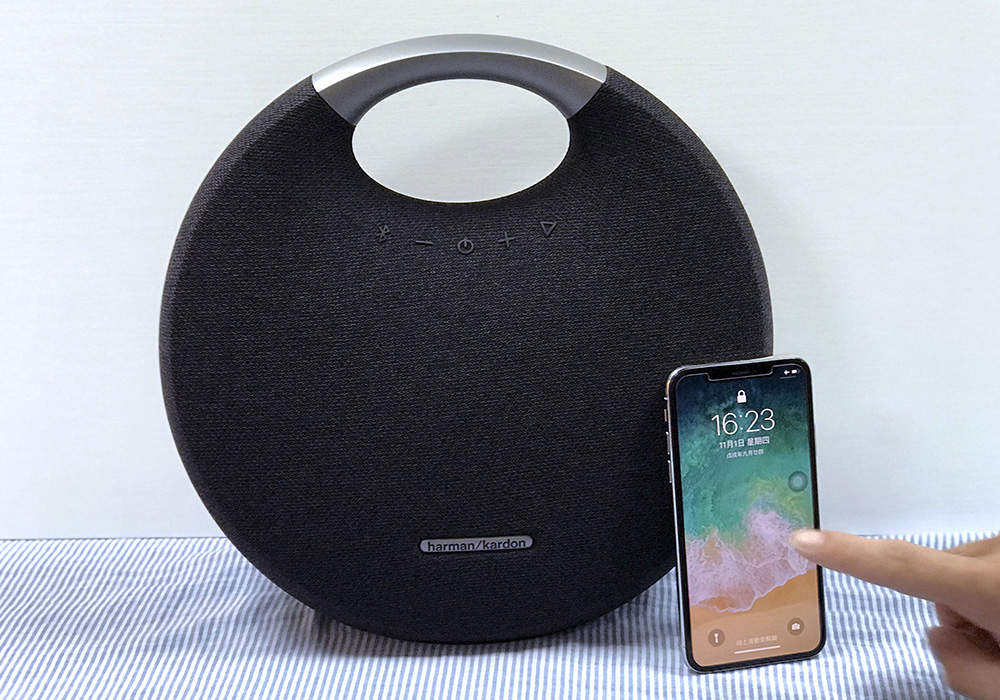 Harman Kardon Onyx Studio 5
