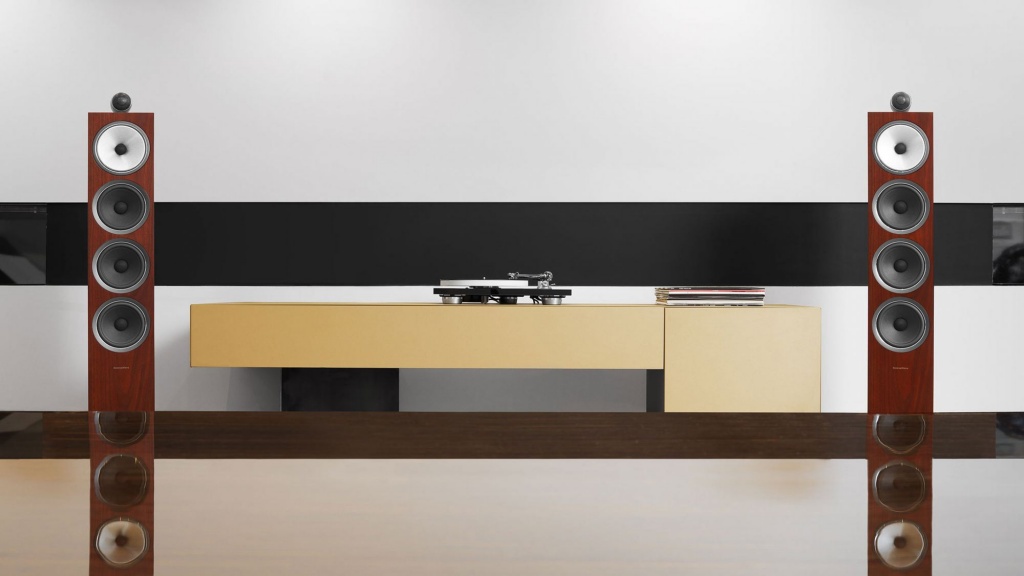 Bowers & Wilkins 702 S2